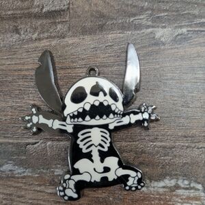 Disney stitch pendant